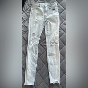 American Eagle ripped skinny jean